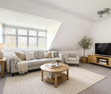 3 bedroom flat to rent - Photo 1