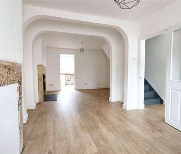 Brougham Hayes, Oldfield Park, Bath, BA2 - Photo 1