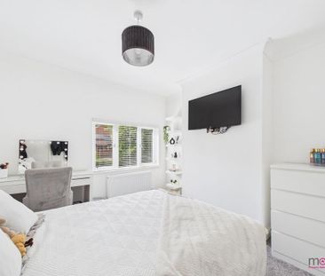 3 bedroom end of terrace house to rent - Photo 3