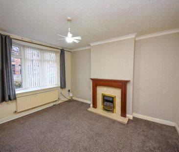 2 bed House - End Terrace for Rent - Photo 2