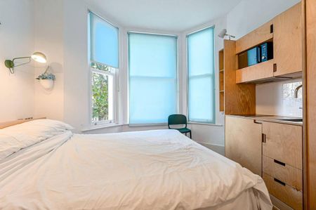 Studio to rent - Photo 2