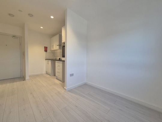 Priest Street, Priest Street, Old Hill, B64 - Photo 1