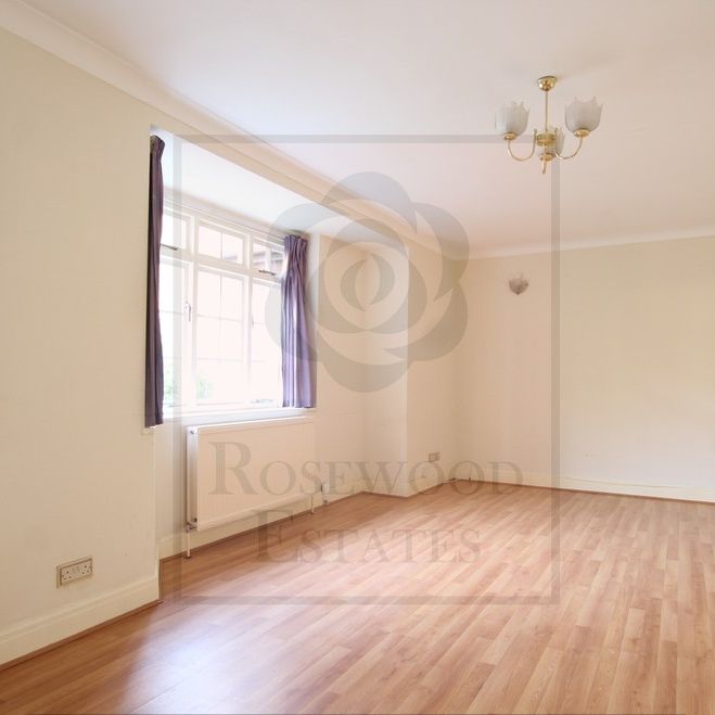 2 Bedroom Cottage, Queens Road, Wimbledon - Photo 1