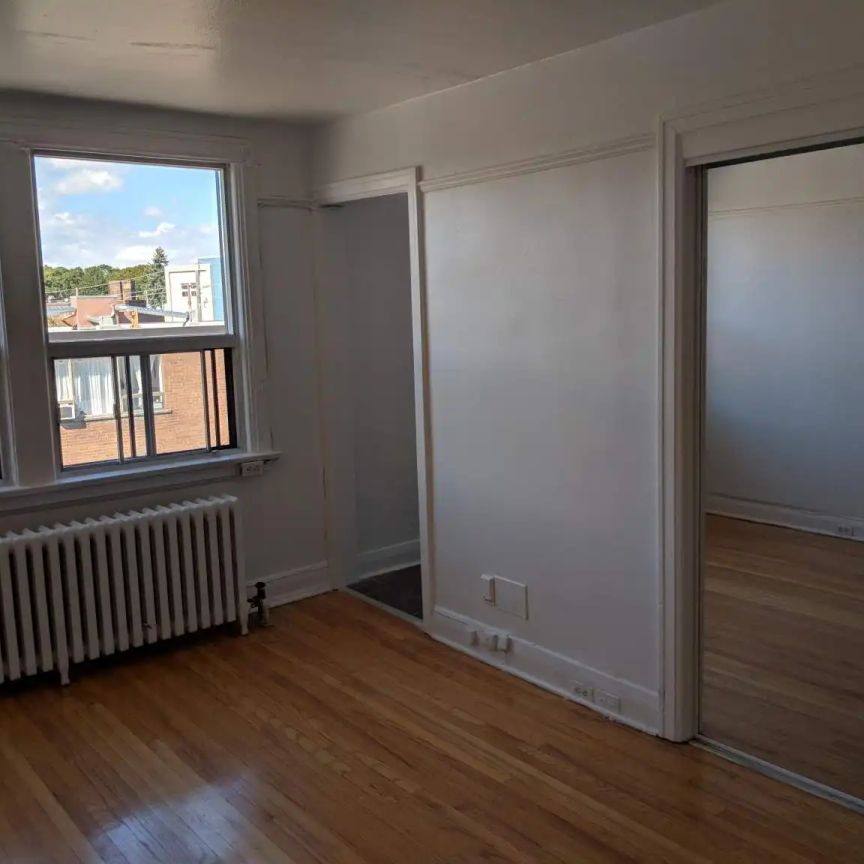 172 Vaughan Road — 1 Bedroom - Photo 1