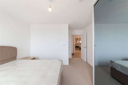Stunning 2 double bedroom apartment with far reaching views. - Photo 5