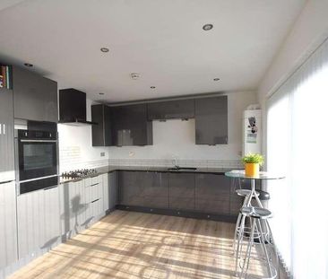 Romilly Views, Highfield Close Barry, CF62 - Photo 6