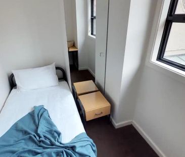2 Bedroom - Photo 2