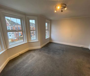 3 bedroom detached house to rent - Photo 2