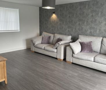 3 bedroom detached house to rent - Photo 4