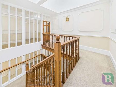 The Knoll, Aspley Heath, Milton Keynes, MK17 - Photo 2