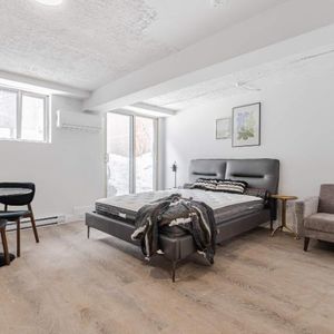 1 CH - 1 SDB - Montréal - $1,345 /mo - Photo 2