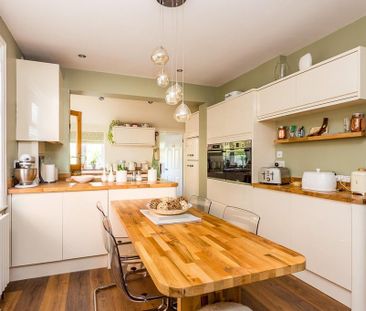 2 bedroom semi-detached house to rent - Photo 4