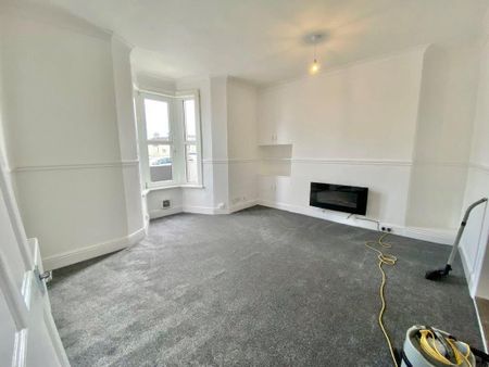 5 bedroom terraced house to rent - Photo 2