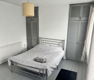 Room in a Shared House, Dunedin Road, E10 - Photo 2
