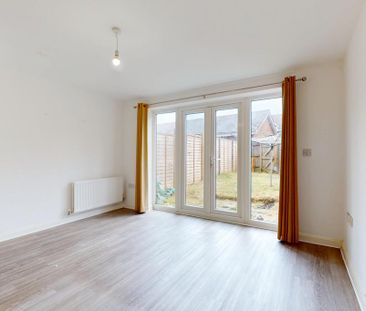 3 bedroom terraced house to rent - Photo 3