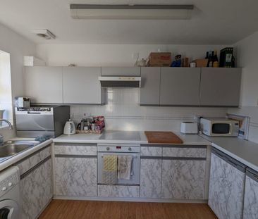 2 Bed Flat, Linen Court, M3 - Photo 1