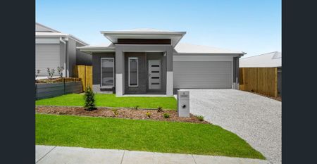 Modern Family Living – Brand New 4 Bedroom Home with Spacious Yard - Photo 5