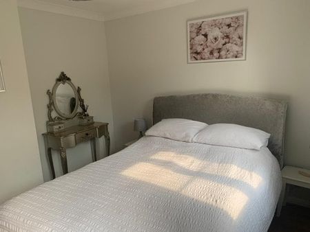 Coopers Court, Gidea Park, RM2 6GD, Property for rent - Photo 4