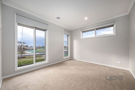 38 Gillespie Avenue, Werribee - Photo 4