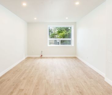 For Lease - 5 Hill Heights Road Unit# 105, Toronto, Ontario - Photo 3