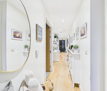 The Courtyard, High Street, Staines-Upon-Thames,TW18 - Photo 4