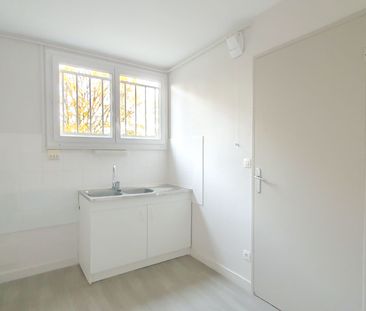 Type 4 refait à neuf de 73 m² – à côté du tram - Photo 5