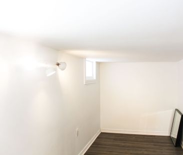 For Lease - 38 Glenvalley Drive, Toronto W04, Ontario - Photo 3
