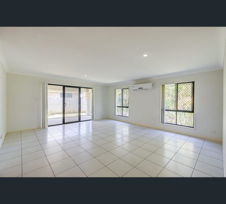 34 Hanover Dr, Pimpama, Qld 4209 - Photo 4