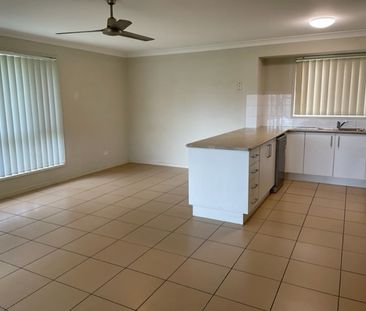 7 Ferny Crescent, Burpengary QLD 4505 - House For Rent - $680 | Domain - Photo 6