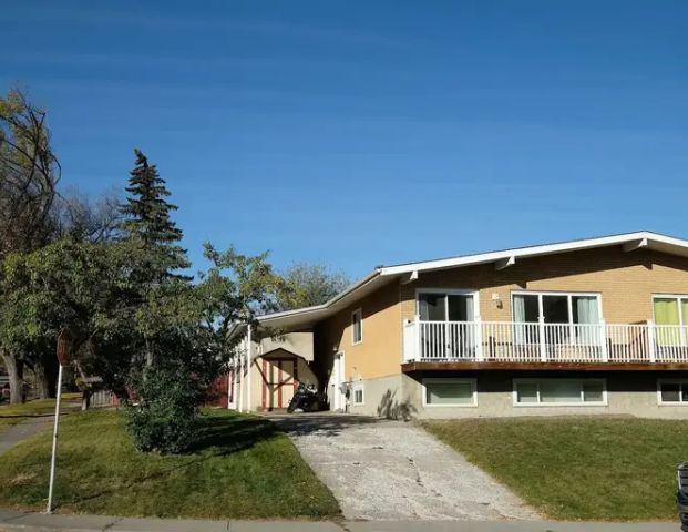 2 Bed / 1 Bath Main Floor Suite in Huntington Hills NW | 7301 5 Street Northwest, Calgary - Photo 1