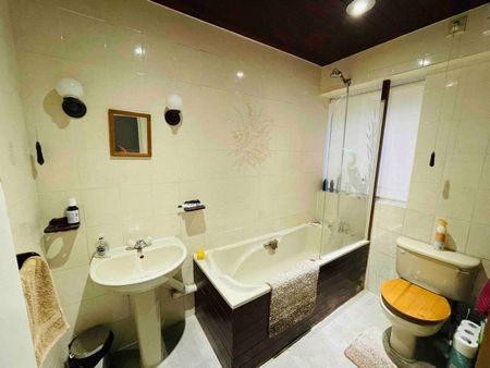 1 Bed Flat, Telford Court, SW2 - Photo 5