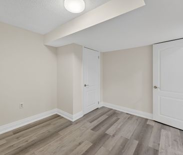 For Lease - 23 Blair Crescent, Barrie, Ontario - Photo 2