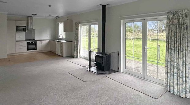 GREYTOWN - 3 BEDROOM - Photo 1