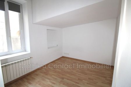 Ecusson, Location appartement 5 pièces 124 m² - Photo 3