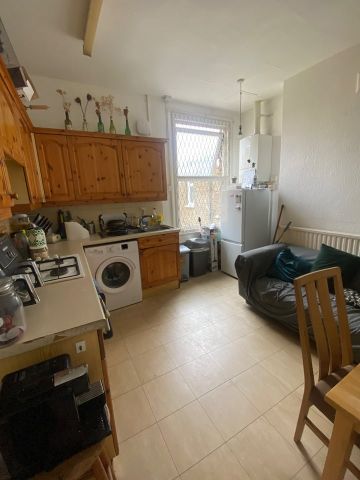2 Bed Flat, Southey Road, N15 - Photo 2