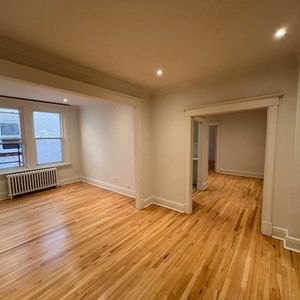 Renovated 3½ Apartments Available - A louer • For Rent - Photo 2