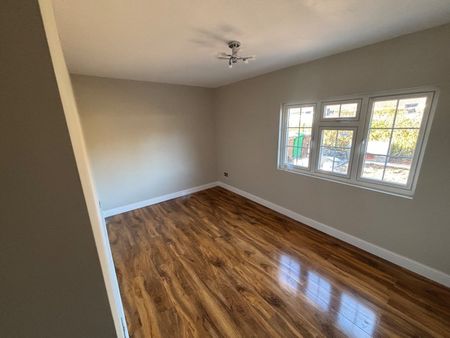 5 Bed Semi-Detached House, Harby Drive, NG8 - Photo 5