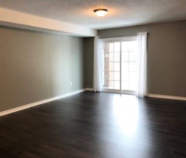 Two bedroom condo Barrie Ontario - Photo 4