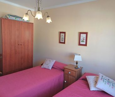 Andar de Moradia T2 , totalmente mobilado , com terraço amplo, Vist... - Photo 4