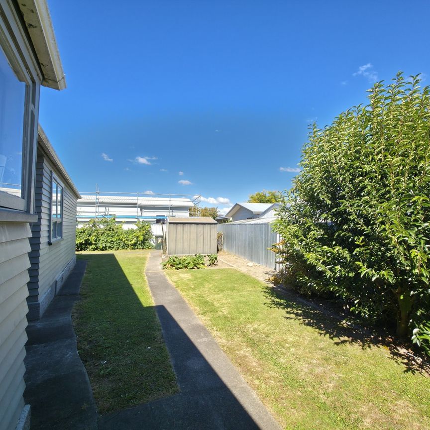 Dufferin Street, Akina - Photo 1