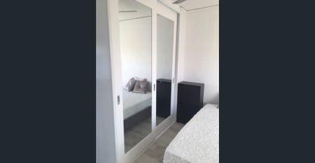 Renovated one bedroom near Balmoral beach - Photo 2