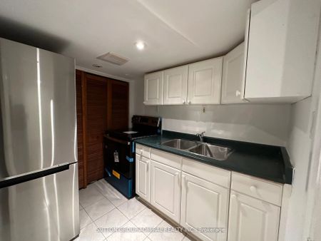 7 Resolution Crescent #Lower A - Photo 2