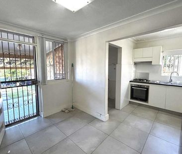 2/152 Duntroon Street Hurlstone Park - Photo 3