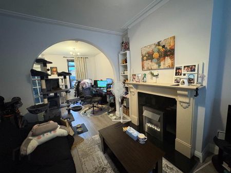 Donegall Road, South Belfast, Belfast, BT12 5NE - Photo 2