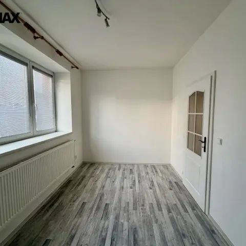 Pronájem bytu 2+1, 74 m - Fotografie 1