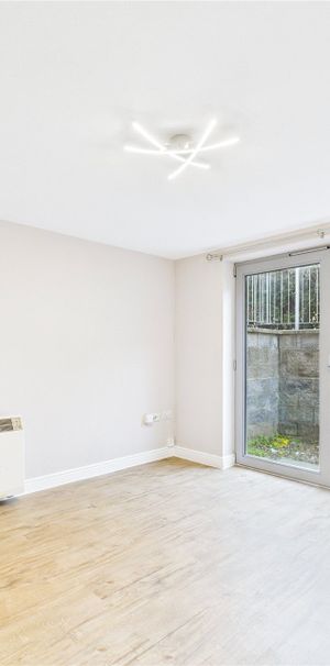 Kelvin Gate, Bracknell Kelvin Gate, Bracknell - Photo 1