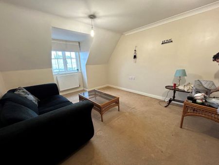 1 Bedroom Flat / Apartment - High Street, Selsey - Photo 4