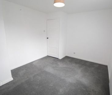 32 Gortlane Drive, Greenisland, Carrickfergus, BT38 8SY - Photo 1
