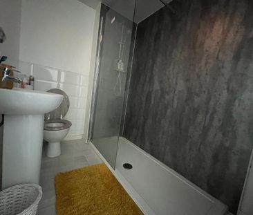 2 bedroom semi-detached house to rent - Photo 3