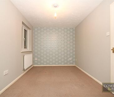 Fletcher Drive, Wickford - Photo 6